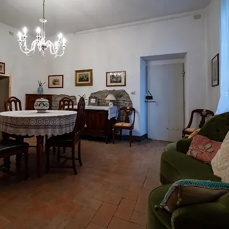 Apartment Cortebonomini Entire Sasso (Parma)