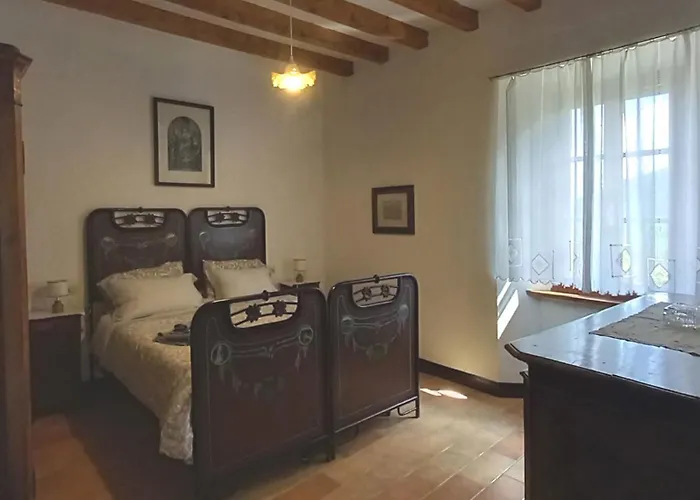 Cortebonomini Entire Sasso (Parma)