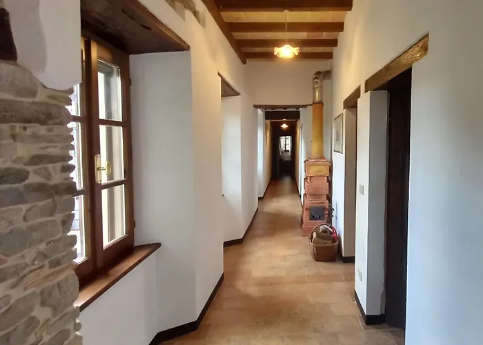 Cortebonomini Entire * Sasso (Parma)